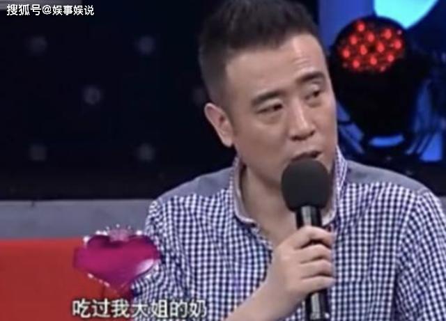 于震在多個直播間同時賣酒，這可能是由于他作為一位知名藝人在直播帶貨領(lǐng)域有著廣泛的影響力，吸引了大量粉絲和消費者的關(guān)注和購買。同時，不同的直播間可能涉及到不同的銷售渠道和合作伙伴，因此他可能需要在不同的直播間進行宣傳和銷售。不過具體情況需要進一步了解才能確定。請注意，在購買酒類商品時，消費者應(yīng)該選擇正規(guī)的渠道和可靠的商家，注意商品的質(zhì)量和售后服務(wù)。同時也要注意理性消費，避免盲目跟風(fēng)購買。